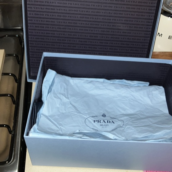 NEW Prada Box - Picture 5 of 6